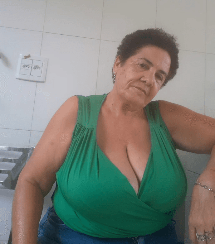 Big Latina Granny tits 4