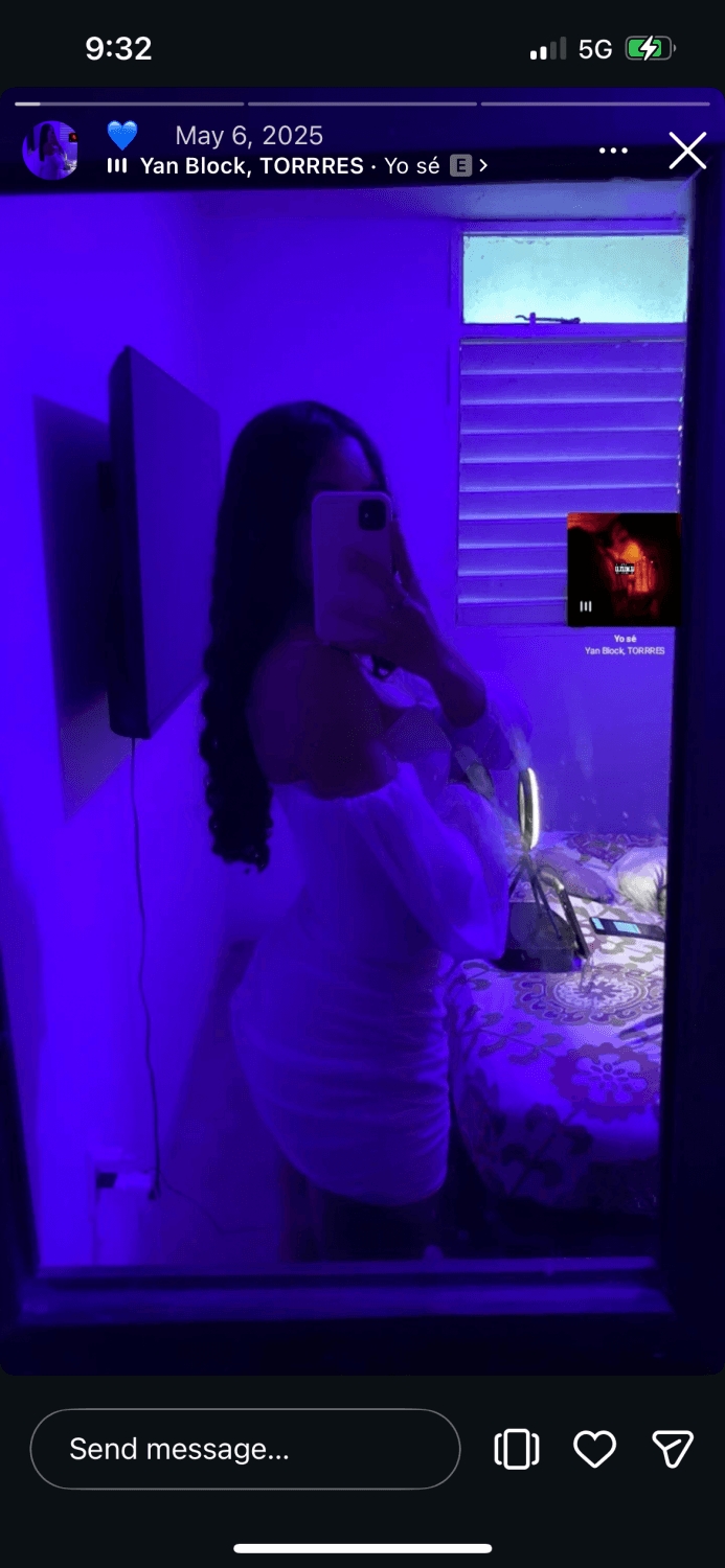 Quieren mas de esta estafadora? Mandame mensage. Tengo mucho mas. Ella cree que no lo iba hacer.