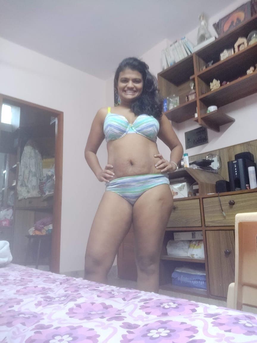 Famous Indian Webslut Likes to Show Off