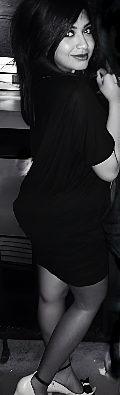 Should I be your sweet angel tonight… or your dirty secret? ?