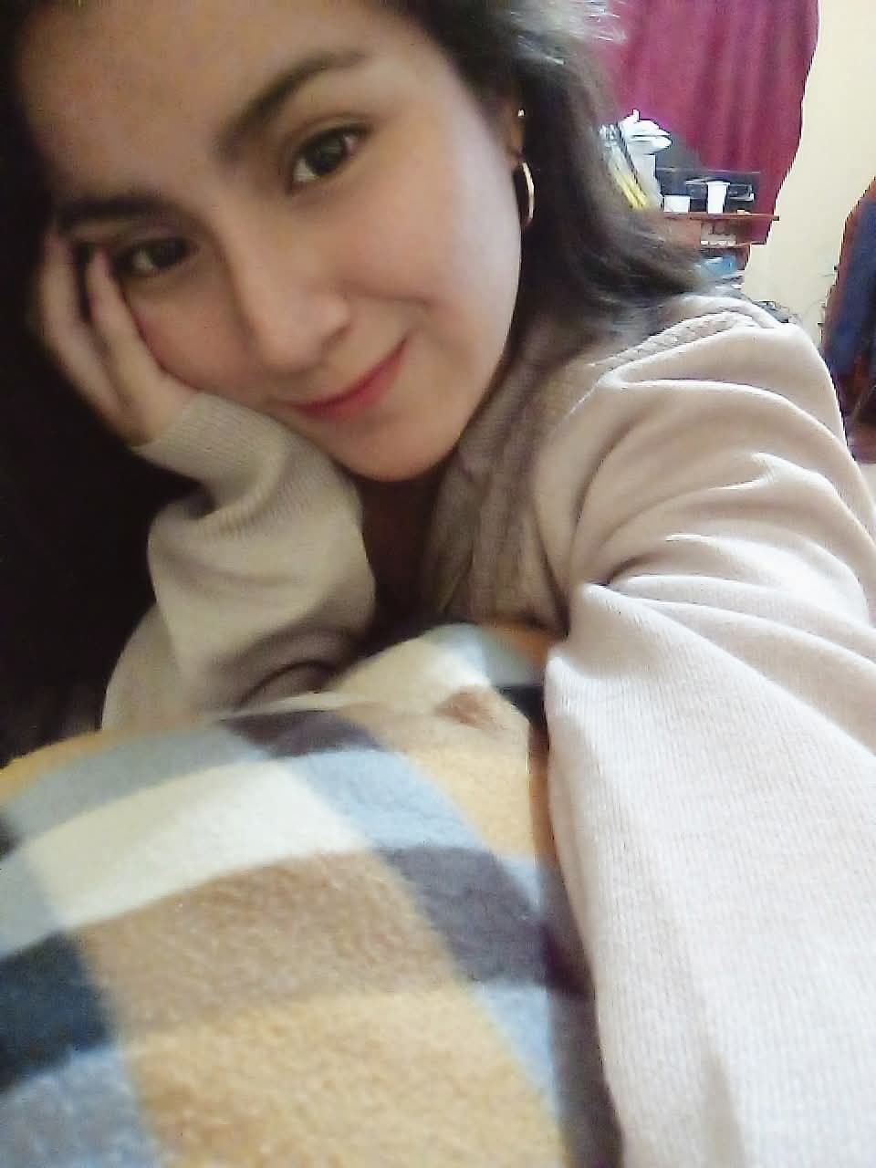 Mery chibola peruana me la chupa después de clases