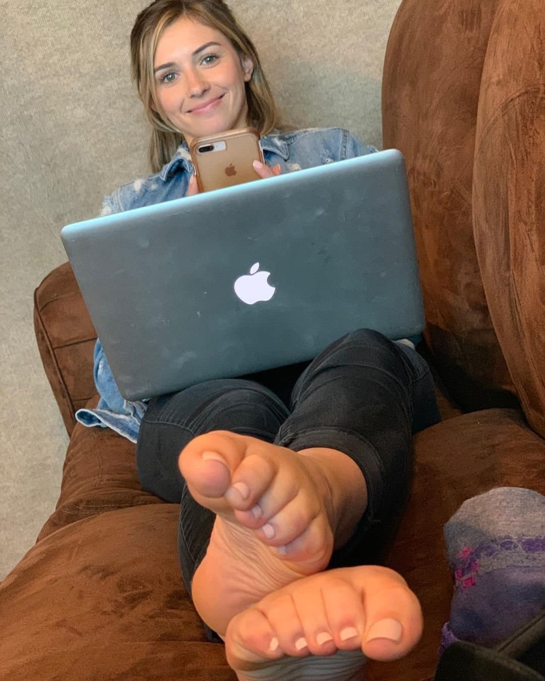 D€laney Ah€rn Feet pt.2