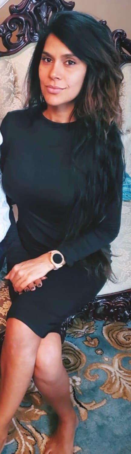 Click to view full size Fuck my wife hard anyone like to fuck my Indian desi nri wife Raj dm