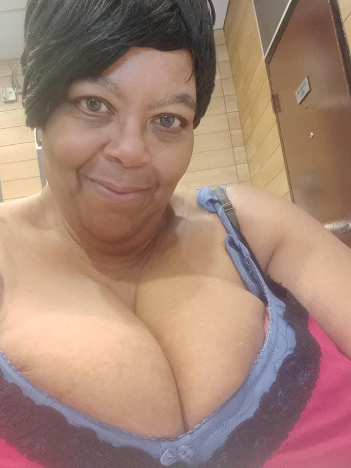 Something About Big Saggy Titty Grannies That Drive Me Crazy. & She Got Em I Would Not Pull Out 79