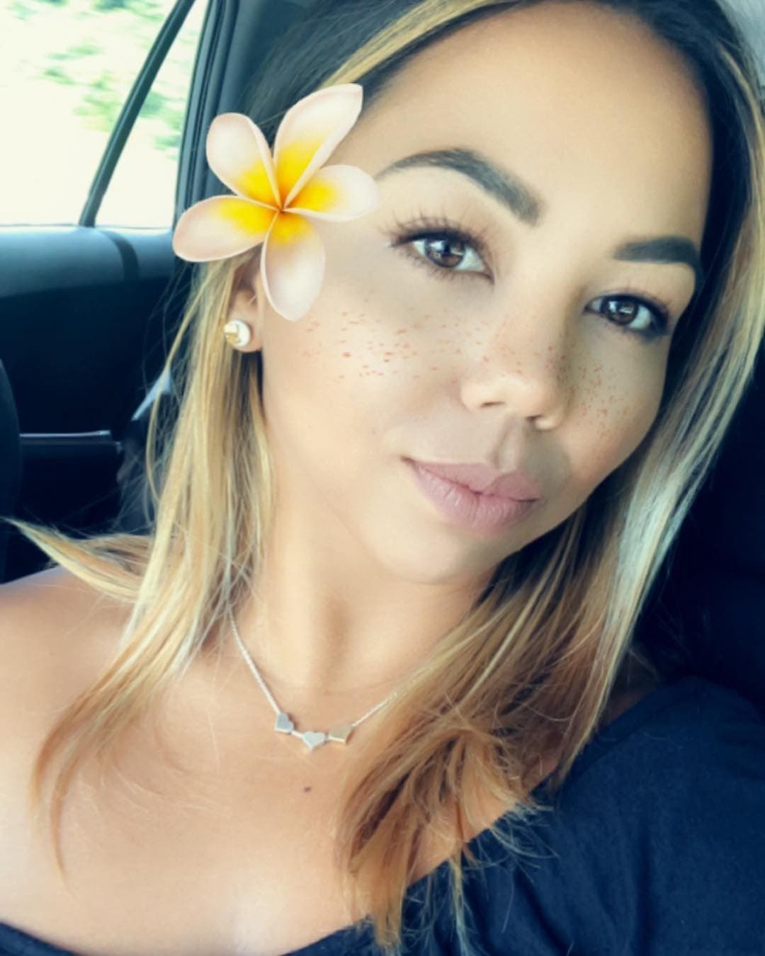 Click to view full size Trib her in all ways (Nicole)