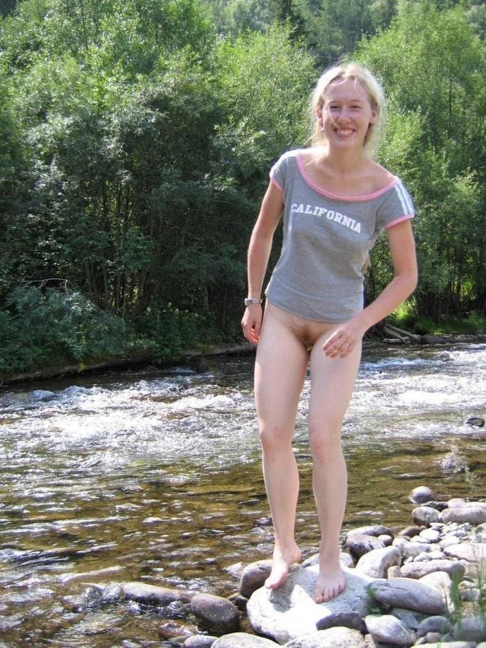 Bottomless Girls in Public 3