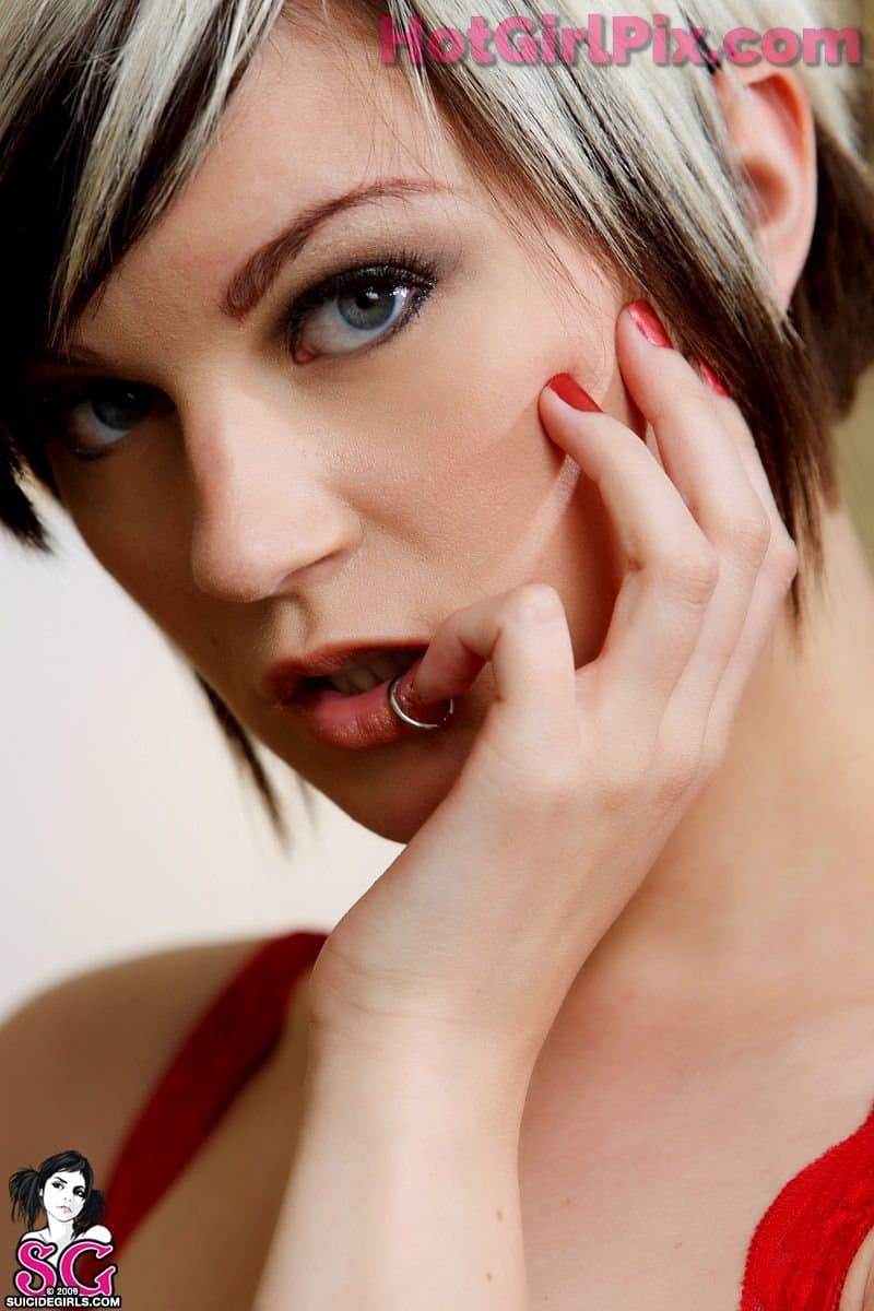 Ember - Business time (Suicide Girls)