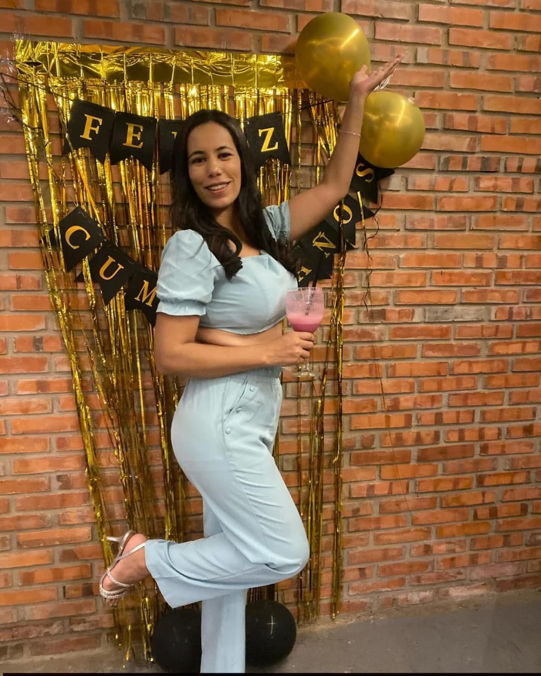 Mi Hermanastra paraguaya villera y ninfomana