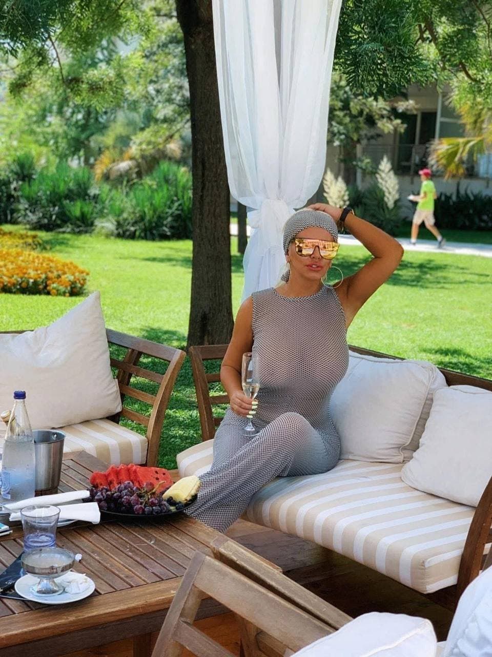 Click to view full size Famous Serbian singer Dara