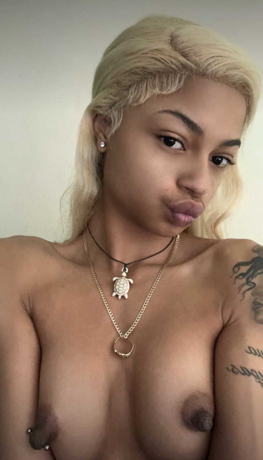 Fat pussy lil ebony | Phat pussy black girl | fat coochie shorty