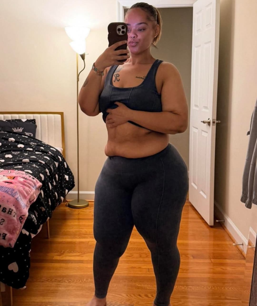 THICK CURVY EBONY BIG BOOTY