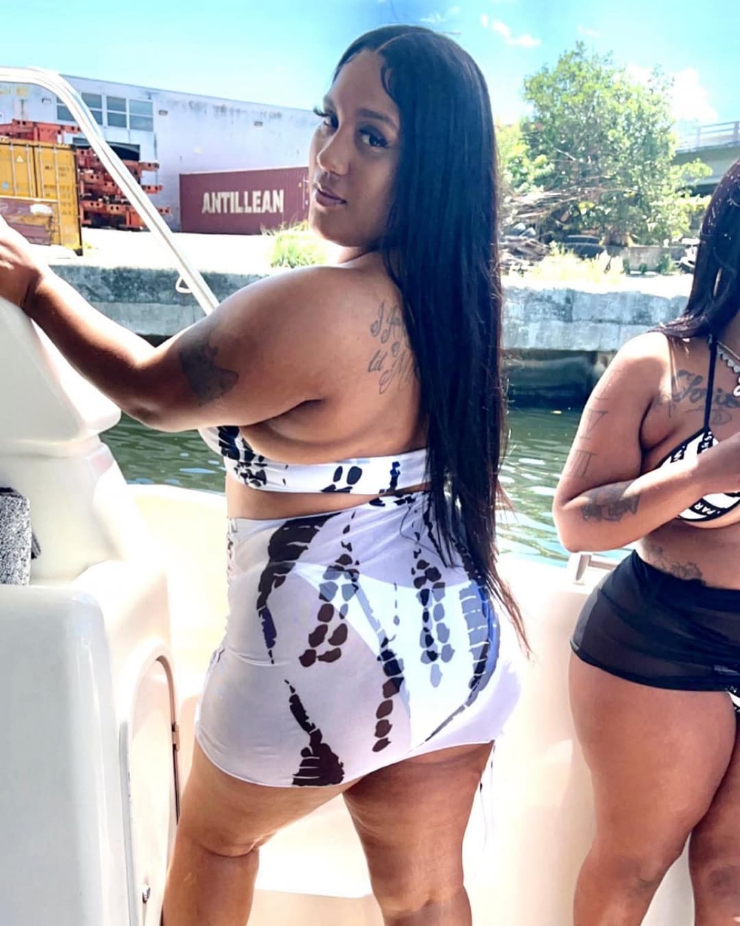 BIG BOOBS BIG ASSES GOONER SPECIAL EDITION