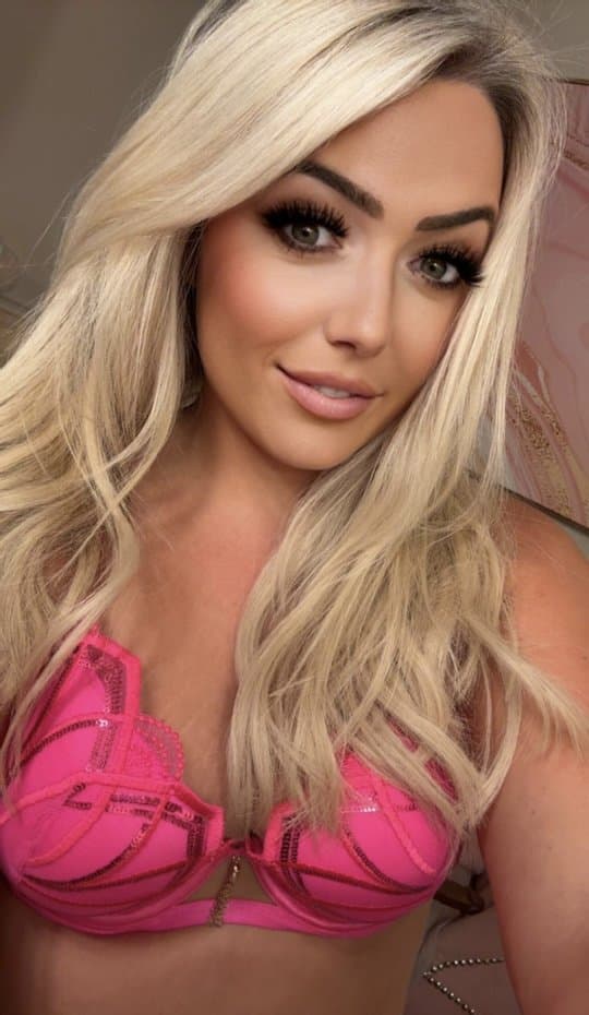 Hot milfs spicy pics leaked