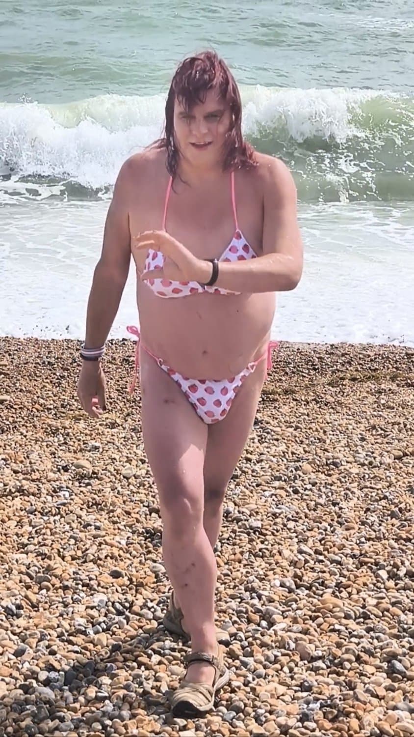 Brighton 2025 bikini pics (beach and Legends bar)