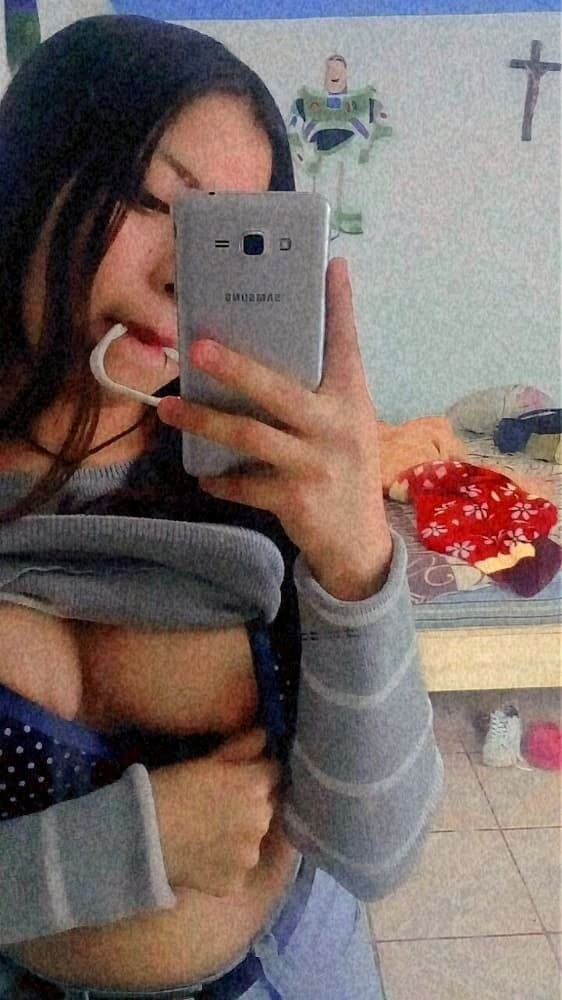 Fotos filtradas de mujer con novio muy puta