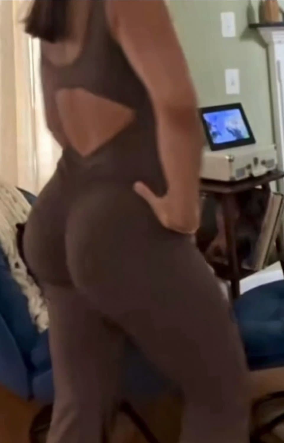 Super thicc Moroccan Arab teen