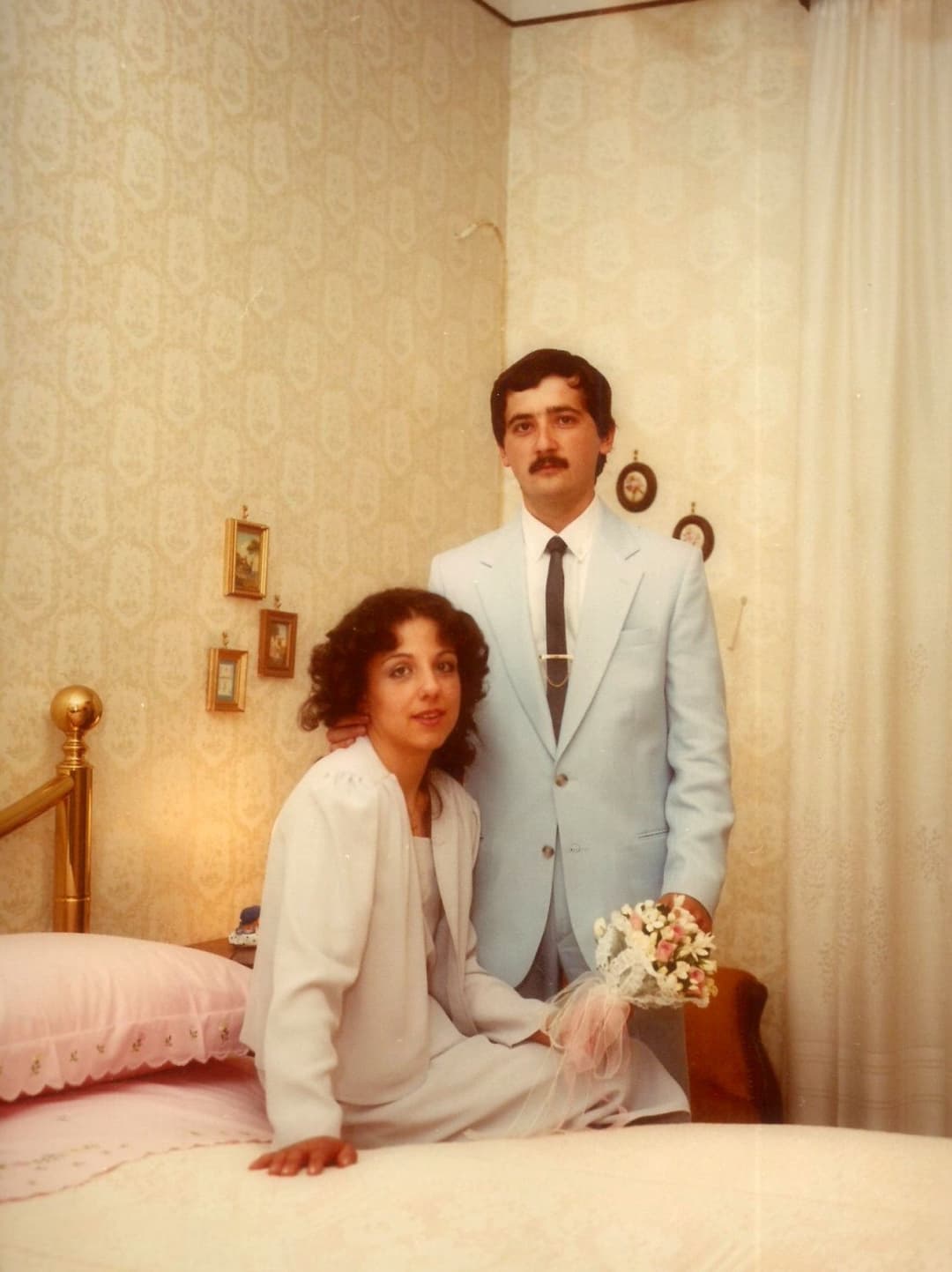 DANIELA MOGLIE E TROIA