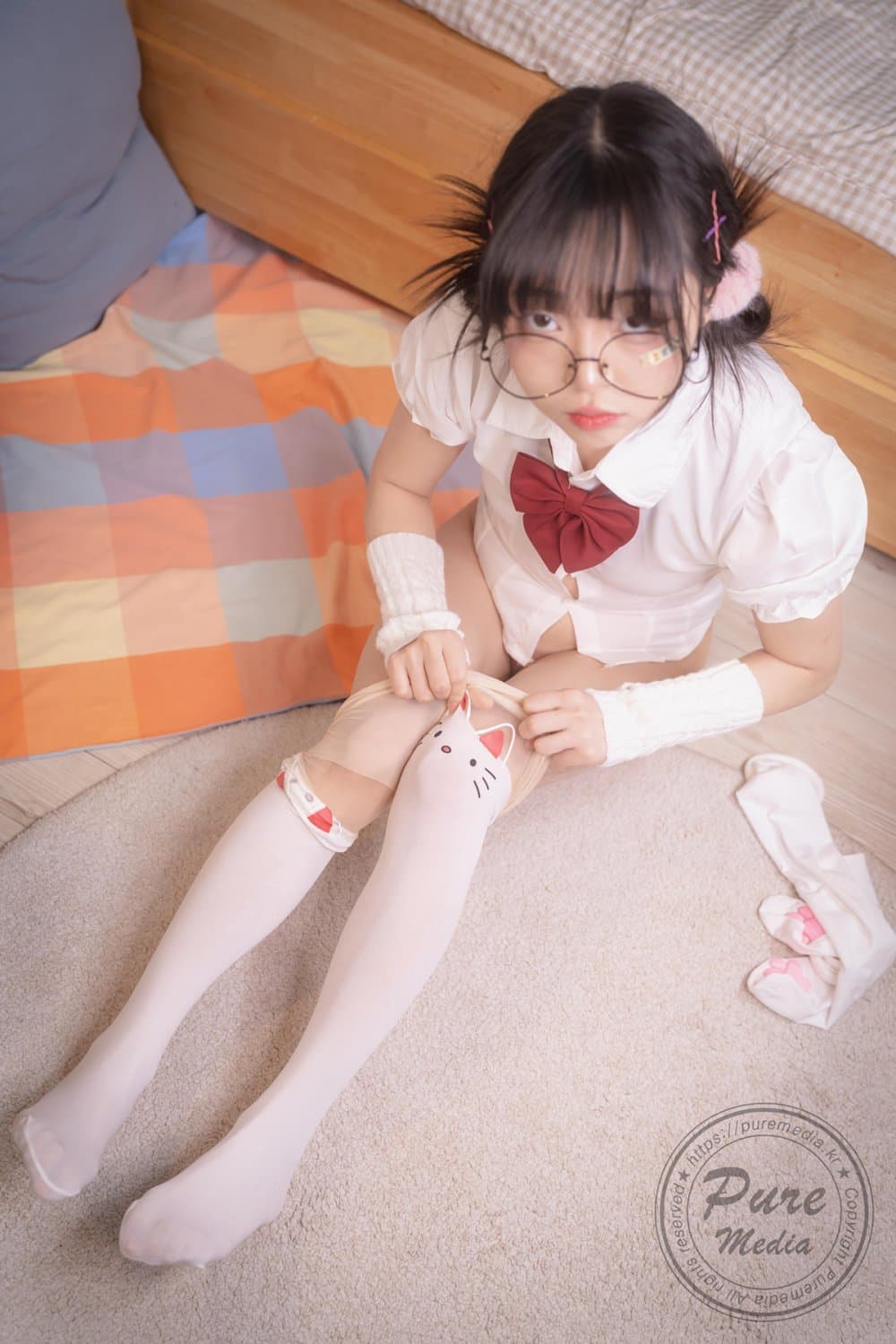 Jelly 젤리, PURE MEDIA Vol.276 Girl Trapped in a Rooftop Room Set.02