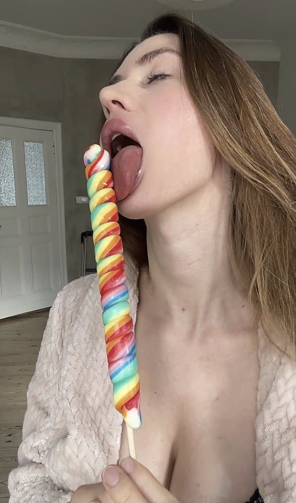 Marie a Lollipop Licker