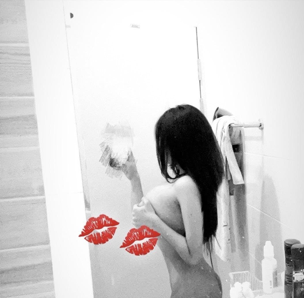 Big-breasted girl, Nong Cake Som, very hot