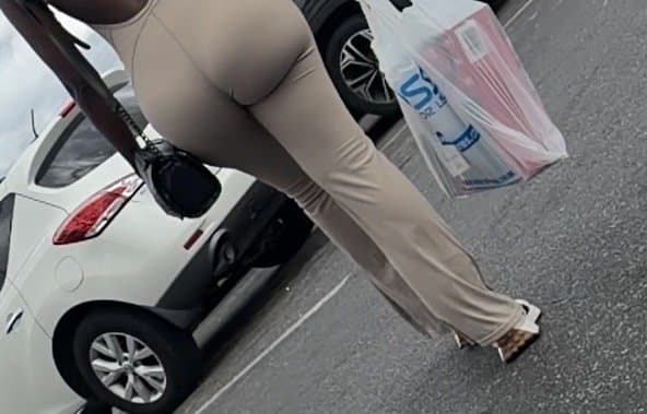 Dark chocolate booty. Not oc