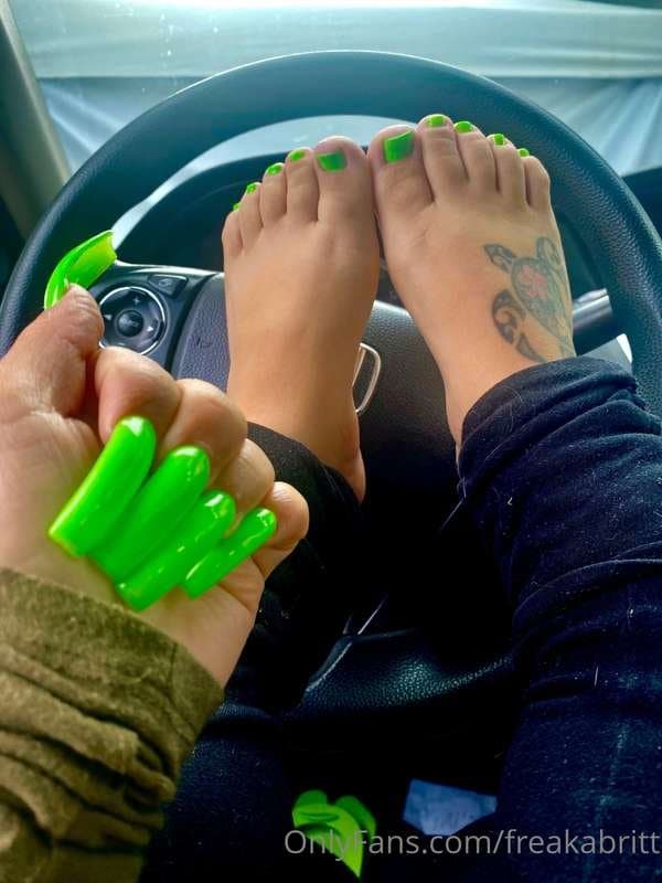 Midget toes in your mouth, full pipe in her hole