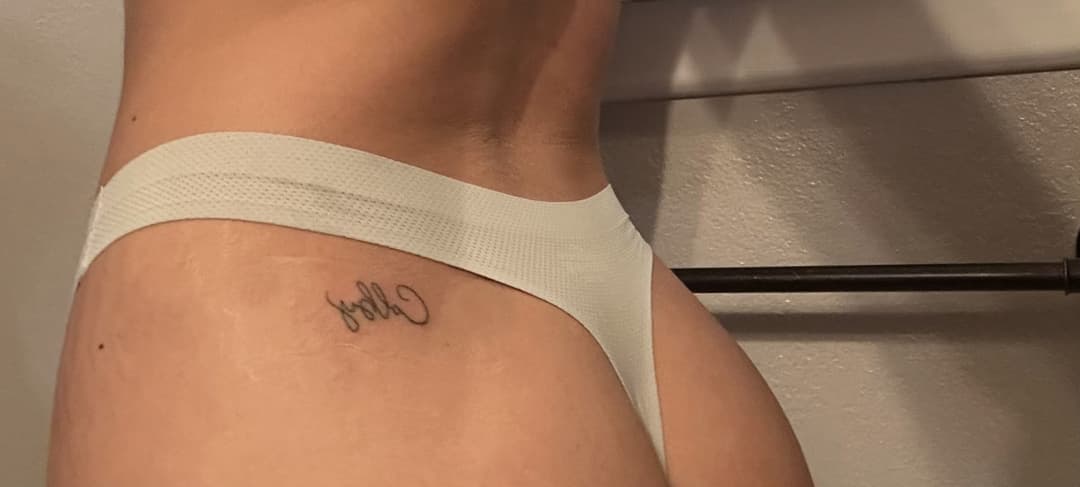 Click to view full size Texas fit chick ?