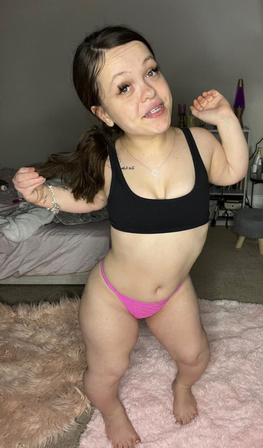 This is the hottest midget ever