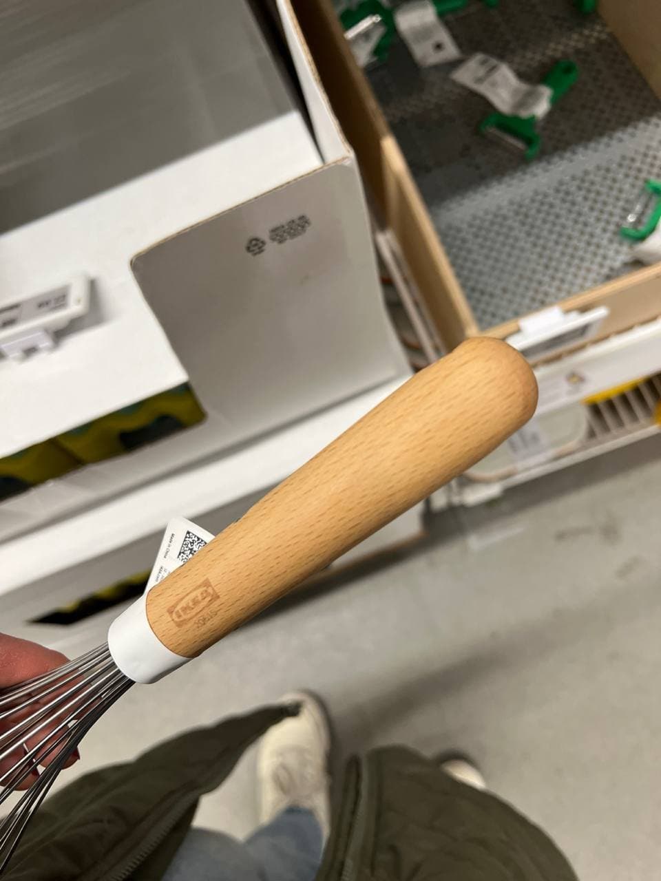 German Hucow PUBLIC CAR MASTURBATION!