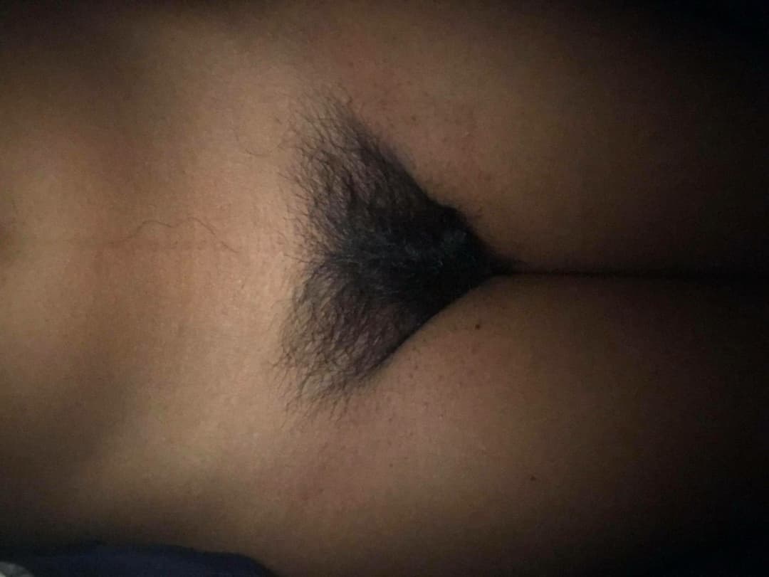 broun girl shoe her sexy curvy body sexy mall