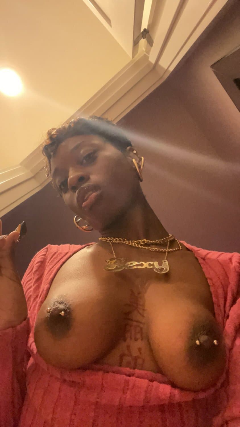 Short hair Ebony Black girl great tits