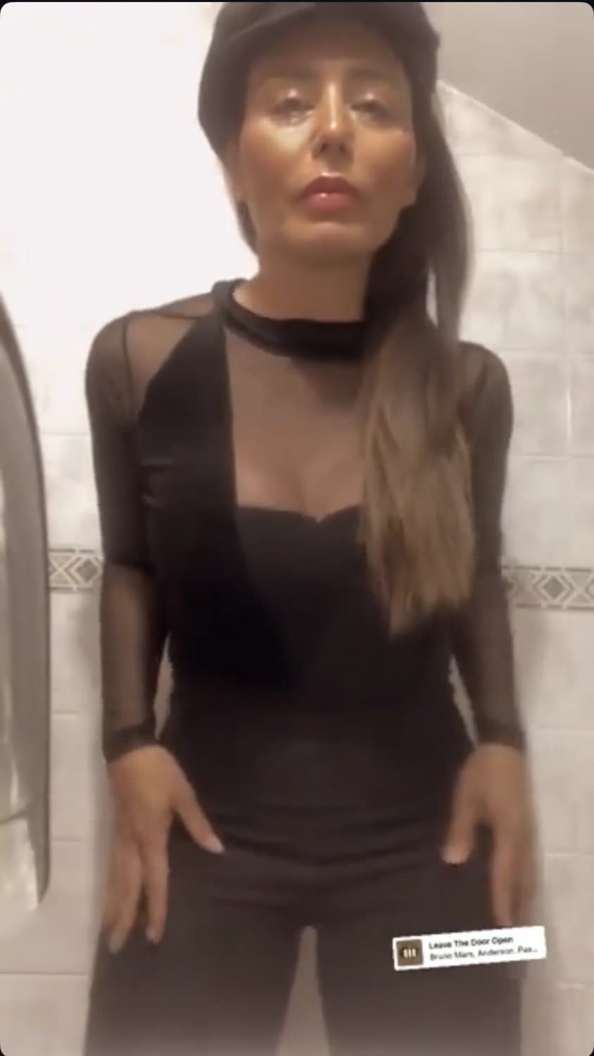 20 likes and I post videos of my sexy aunt fucking