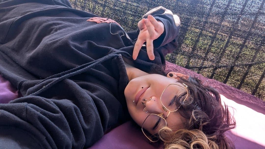 Tomboy short Hair Dyke stud Ren