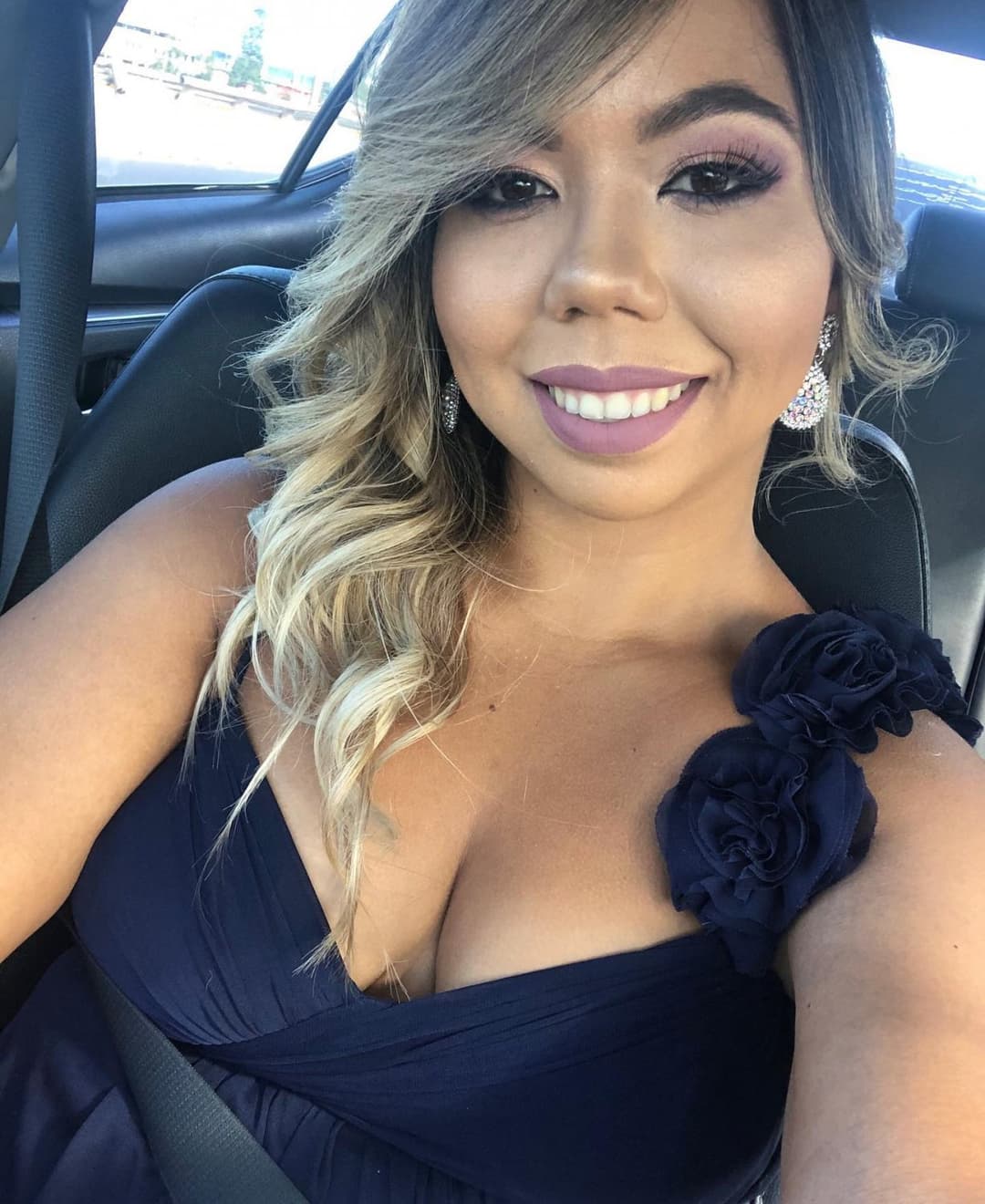 Click to view full size Trib her in all ways (Nicole)