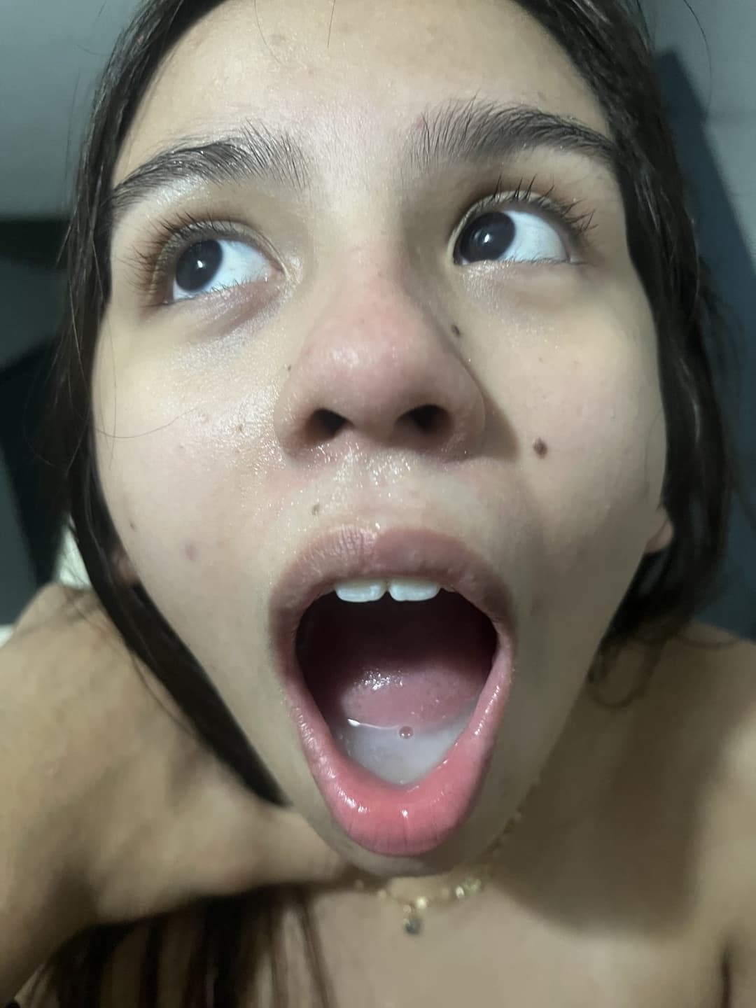 Morra hermosa culona blanquita cojiendo Rico de perrito y mandándo verga con su novio