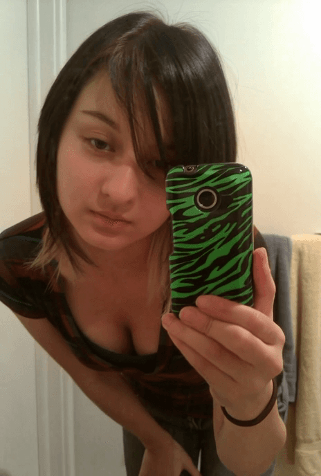 miki showing her panties