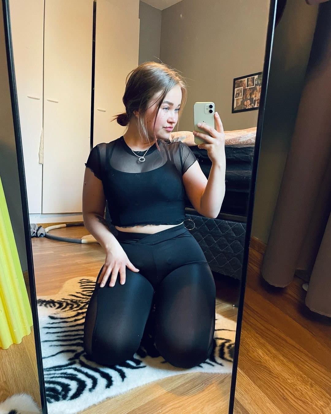 Cute Socks Slut Teen on Twitter: @SarahQueni