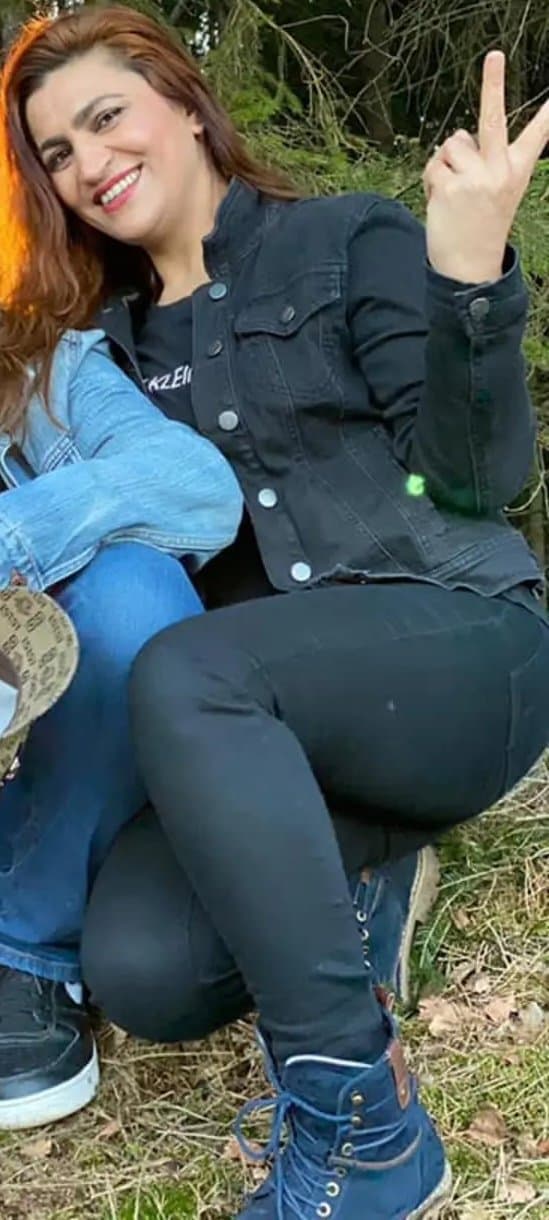 Afghan mature wife needs sperm from all penises