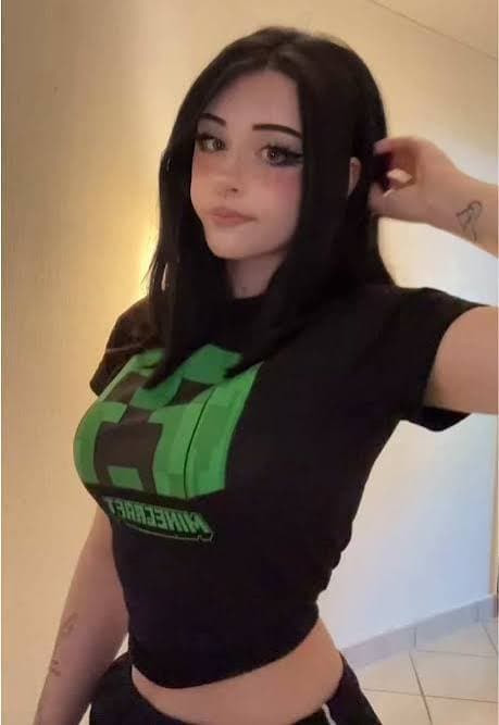 shadowifey in spiderman cosplay