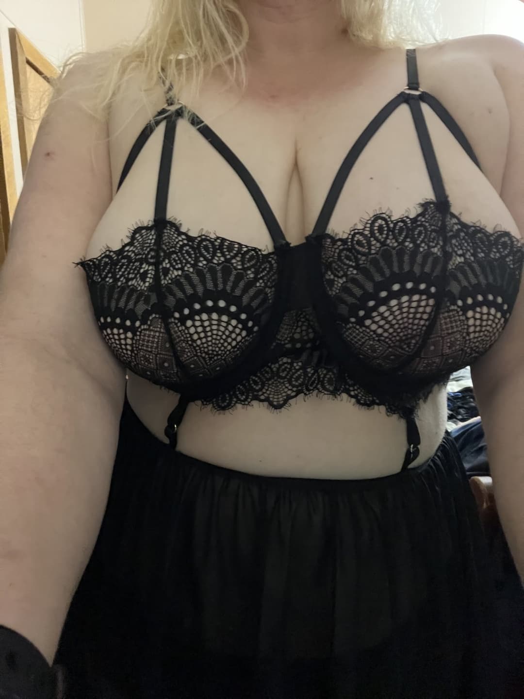 BBW Southnips Hanging Tits