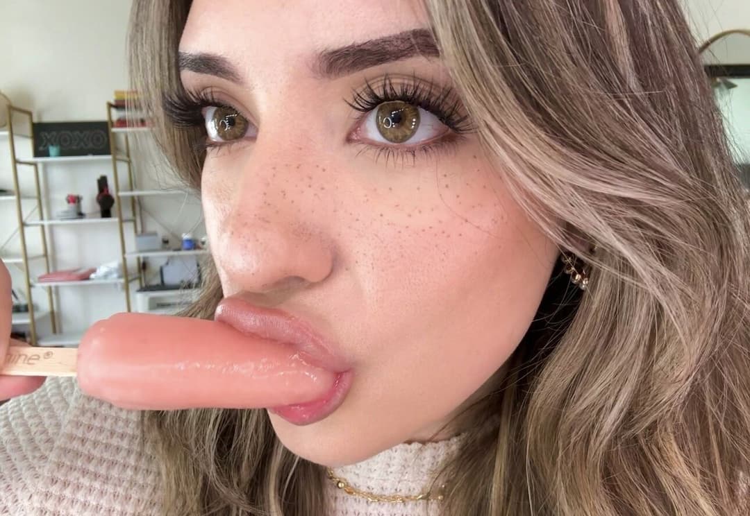 Click to view full size spitting on that thing