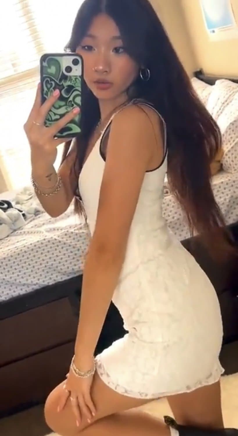 18yr ABG Asian Teen TikTok Goon Slut LEAKED! Perfect set of juicy teen tits and Ahegao face! Nudes!!