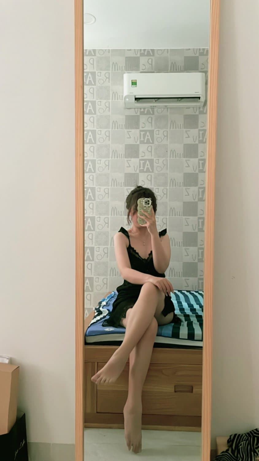 New toy to use, cum hard for her and save her pics