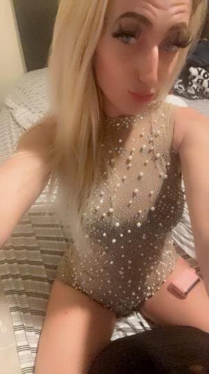 27 year old escort Snow Bellz in Las Vegas, North Las Vegas, summerlin area , downtown , Fremont ,