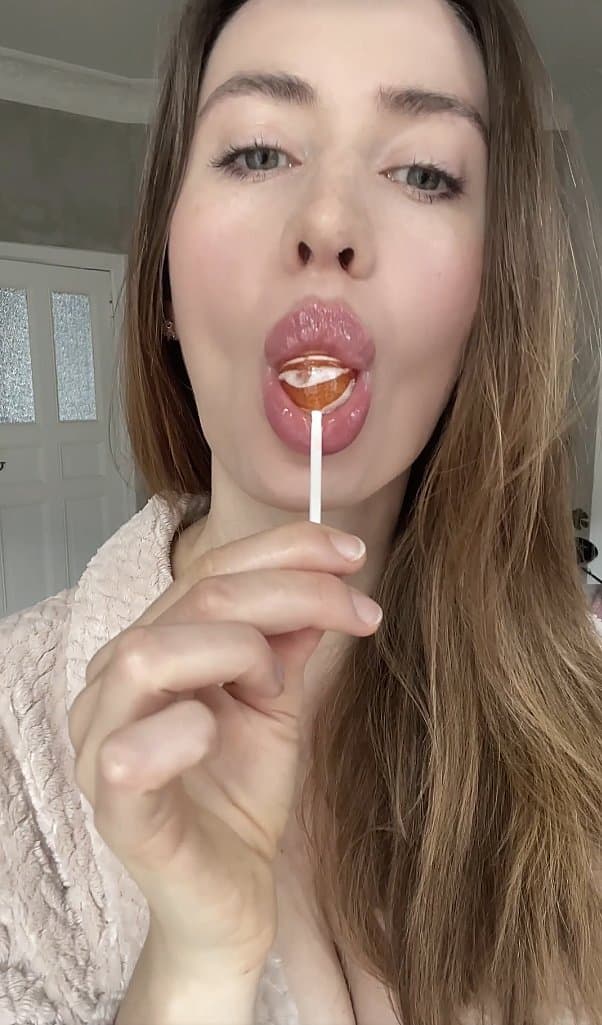 Click to view full size Marie Lollipop licking and sucking Part 2