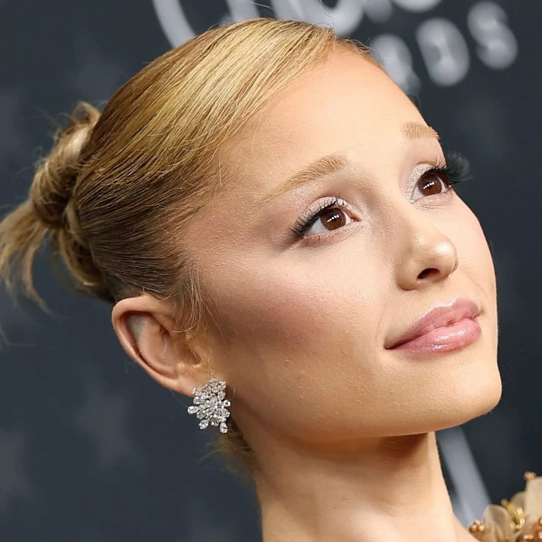 Ariana Grande 2025 face porn ?