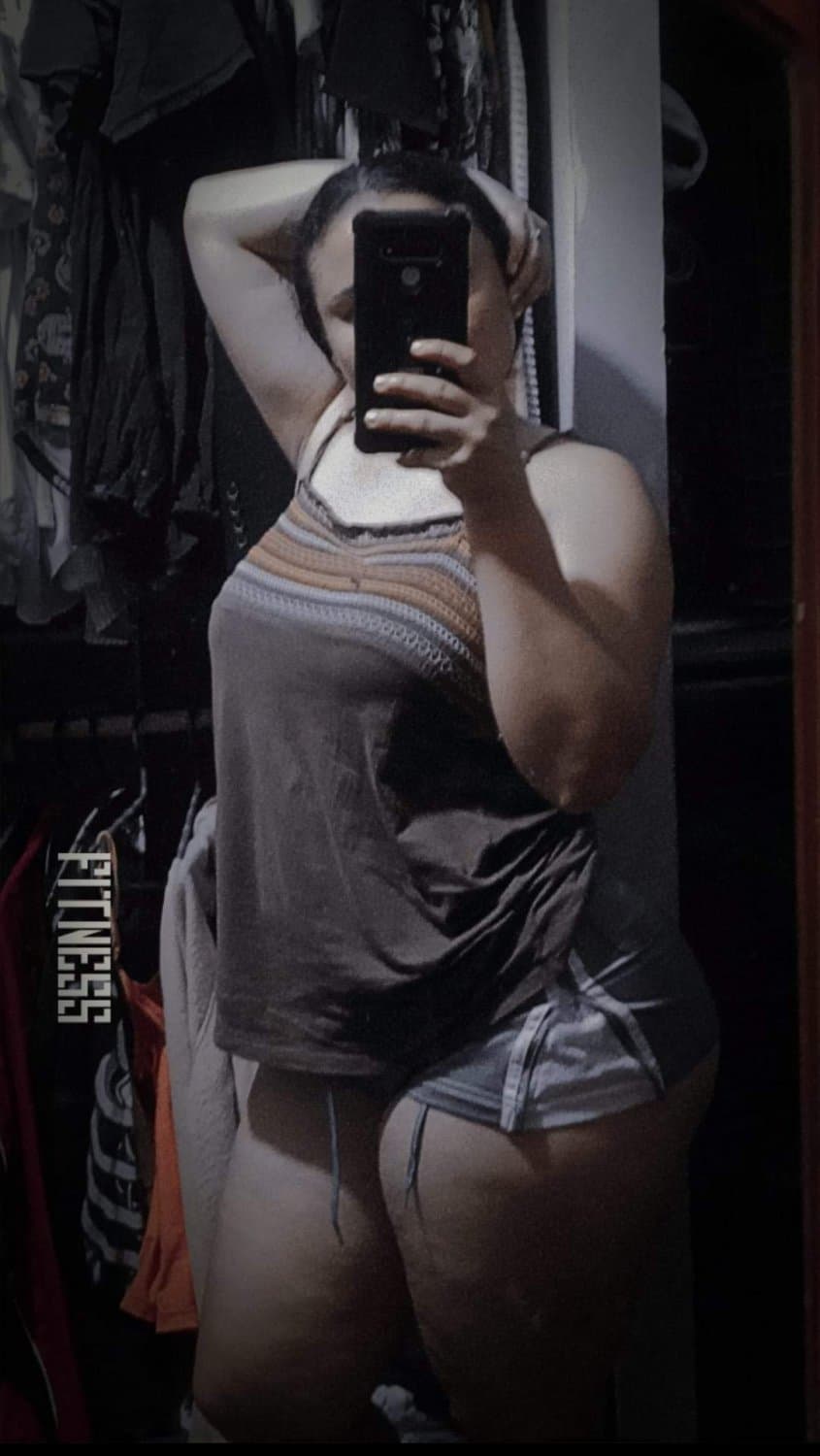 Aporte de un aficionado- mamita con un tremendo y delicioso culote ???❤️❤️