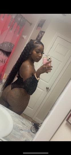 Strippers Dancers La Club 444 Credit ? or Strip Club ?