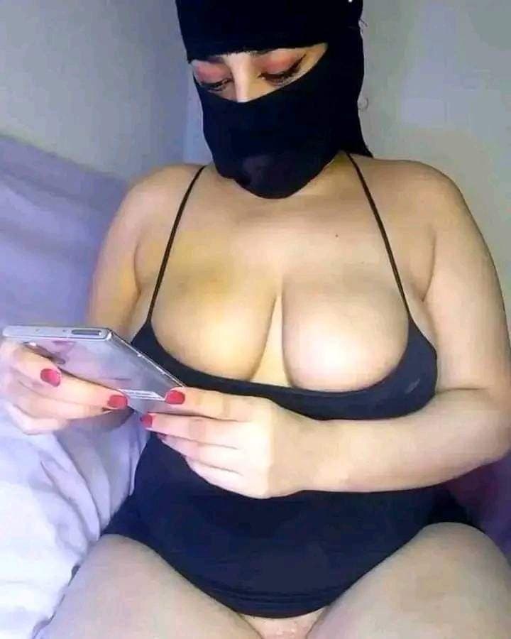 hijab and niqab boobs