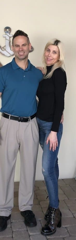 Big tit girlfriend catches boyfriend dressing as sissy and sucking BBC and dumps him